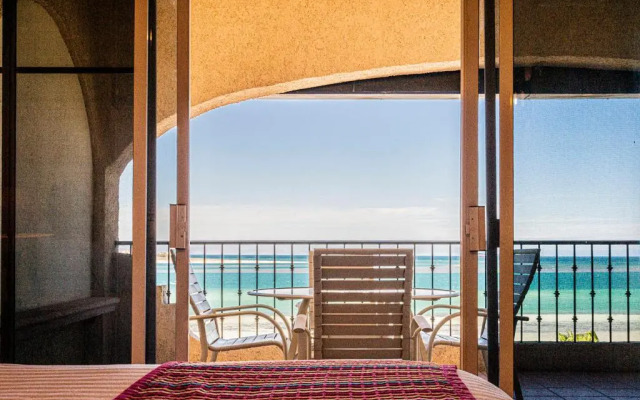 Las Gaviotas Resort