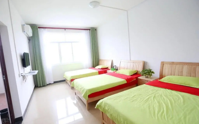 Yangsuo Mumu Sketch Base River Inn