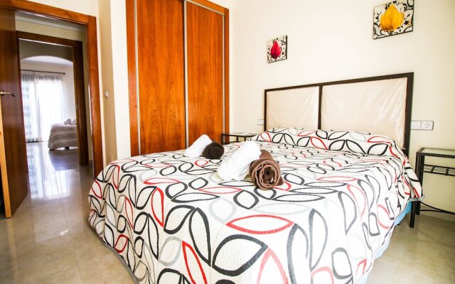 Gorgeous apartment in Albamar