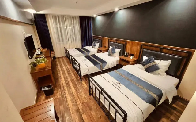 Sunshine Hotel 1st Road (Altay Emerald Bay)