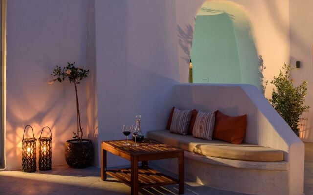 White Dream Suites