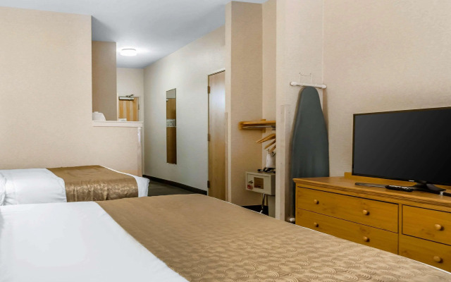 Rodeway Inn & Suites Tomahawk