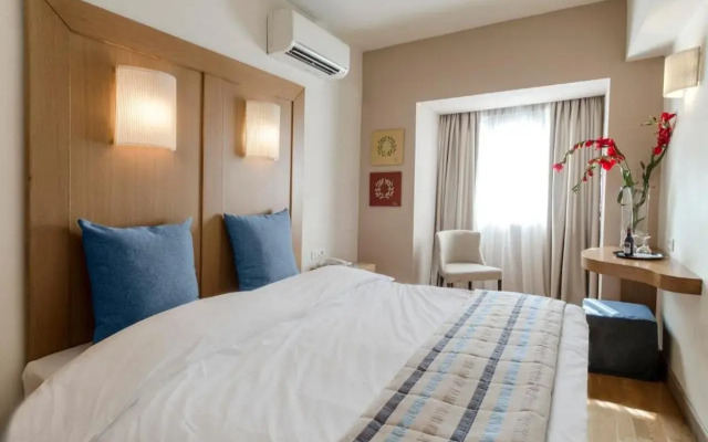 Hermes Hotel