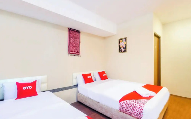 OYO 44017 L & C Premium Stay
