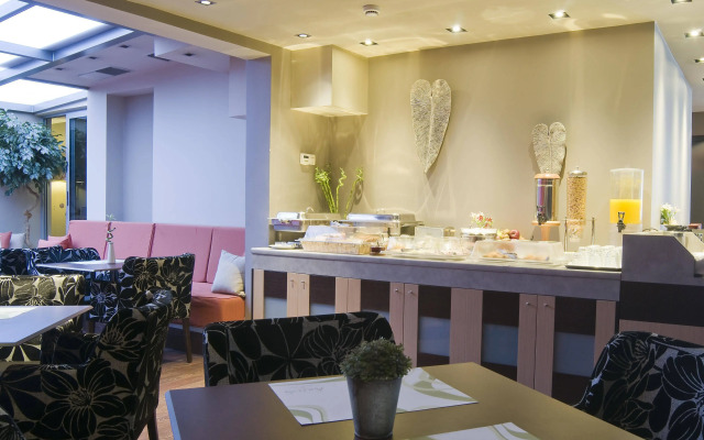 Areos Hotel