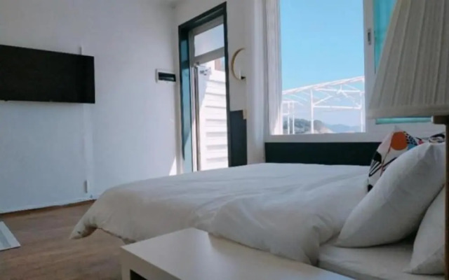 Yeosu Mosageum Pension