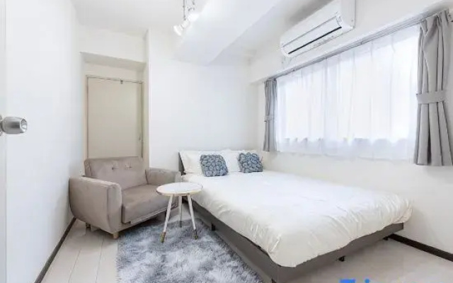 New/Ueno station 7min walk/Inarimachi station 2min/max 8 people/Ginza Asakusa area