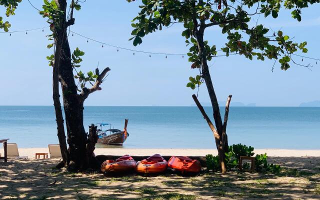 Koh Jum Delight Beach