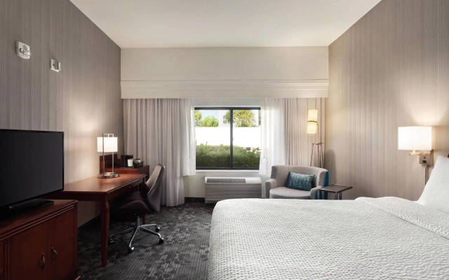 Courtyard by Marriott Salinas Monterey