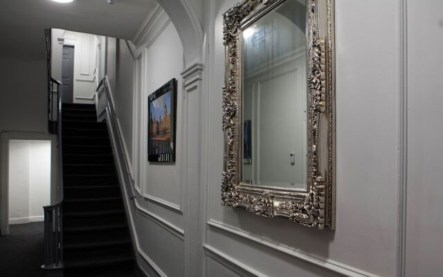 57 Rodney Street Hotel