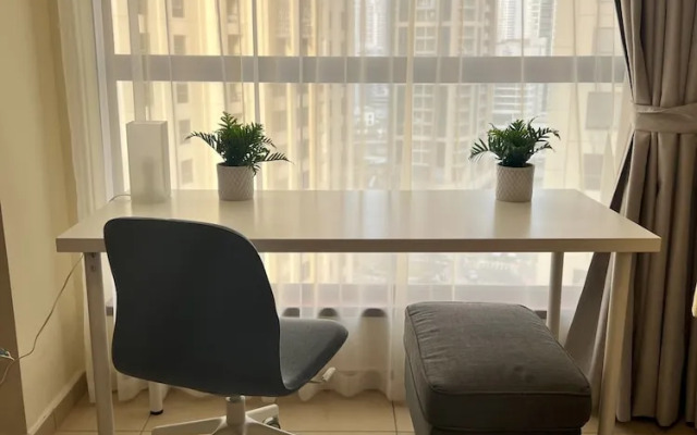 Robin Beach Hostel JBR