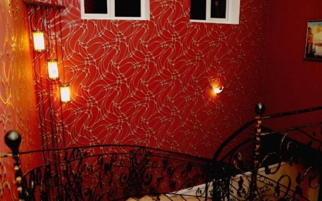 Neapol Hotel