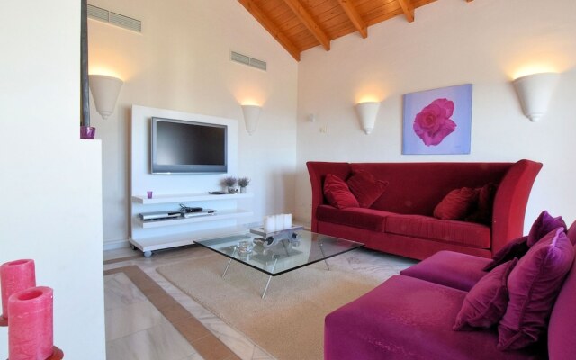 Plush Villa on La Cala Resort With Private Pool and Terrace