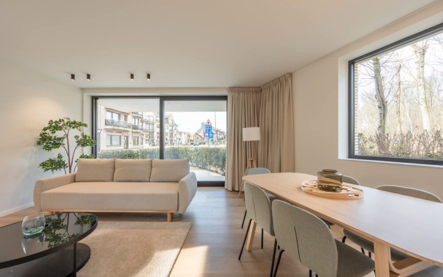 Mistral Modern Appartement in Knokke-heist met 2 Slaapkamers en Terras