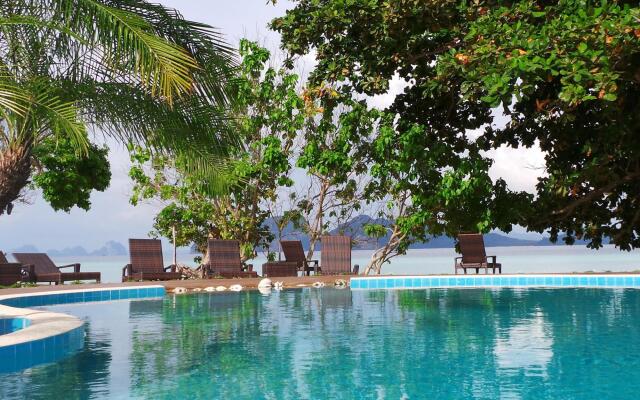 Reef Resort