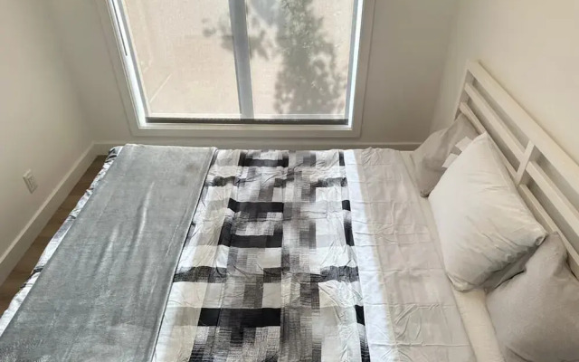 Modern Condo in the Heart of Calgary