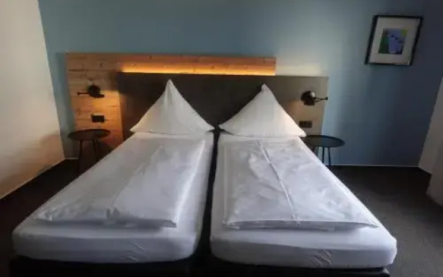 Hotel & Weinhaus Zum Schwarzen Bären