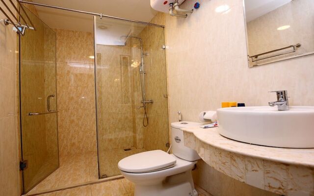 A Rich Stay Westlake 4B6-TH