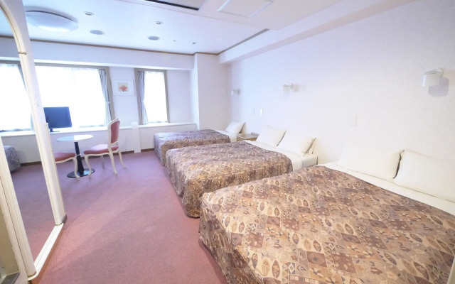 U Community Hotel