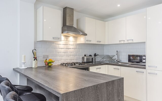 Canary Wharf Stylish Apartment