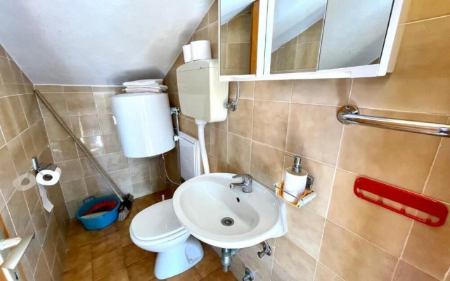 Apartment Luky 8