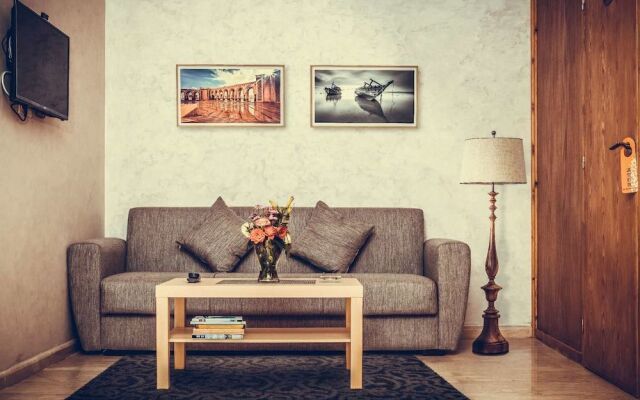 Minjo Appart Hotel - Hostel