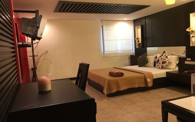 Paradise Inn Chonburi - Adults Only