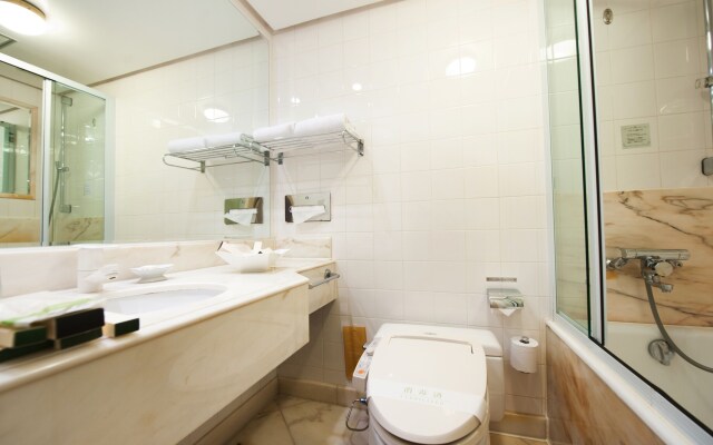 Art Hotel KOKURA New Tagawa