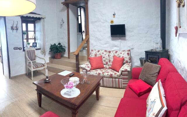 House with One Bedroom in Adeje, with Wonderful Sea View, Furnished Terrace And Wifi - 10 Km From the Beach