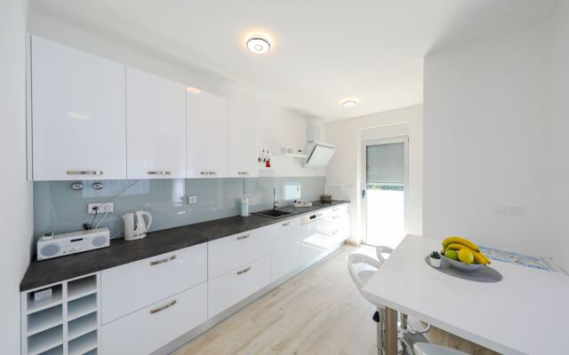 Sandy Beach Apartments