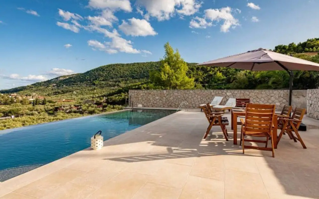 Amazing View Villa in a Peaceful Spot in Zakynthos