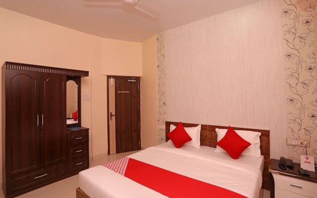 Oyo 23632 Mayfair Residency
