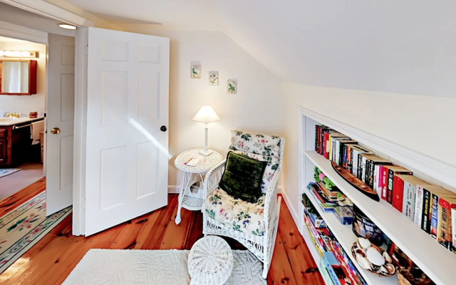 Daisy Street 12 - 4 Br Home