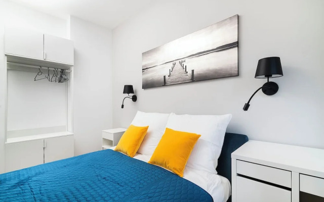 EASY RENT Apartments- KOSMOS