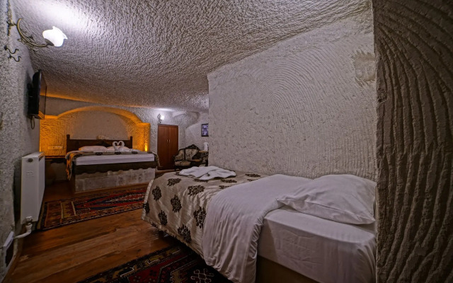 Melek Cave Hotel