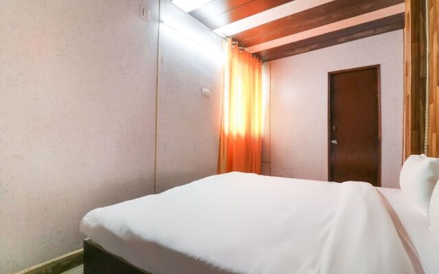 SPOT ON 49126 Silent Valley Appartments