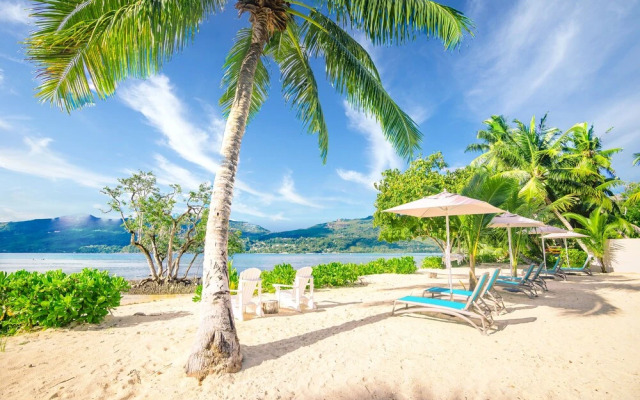 Pineapple Beach Villas