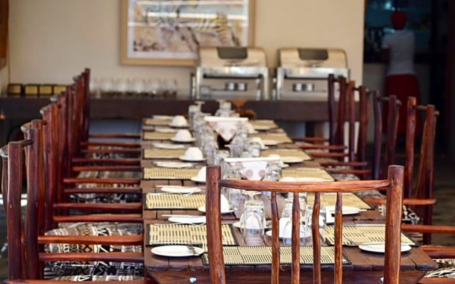 MILIMA Big 5 Safari Lodge