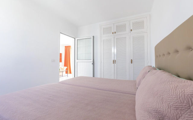 Apartamentos Corona Mar