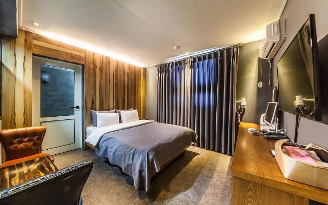 Chuncheon Urbane Hotel
