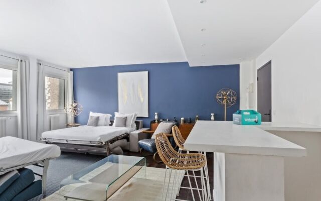 Modern Cosy 1-Bed Apartment Sleeps 6, in Paris