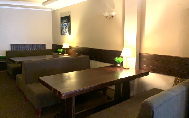 Kiya Hotel