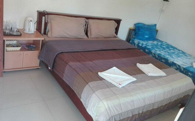 3 Bees Resort