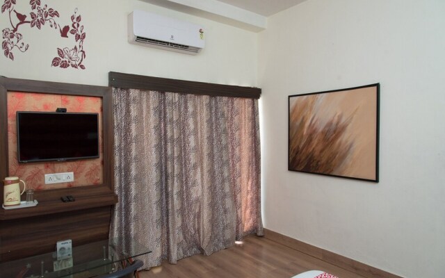 OYO 13357 Destiny Inn