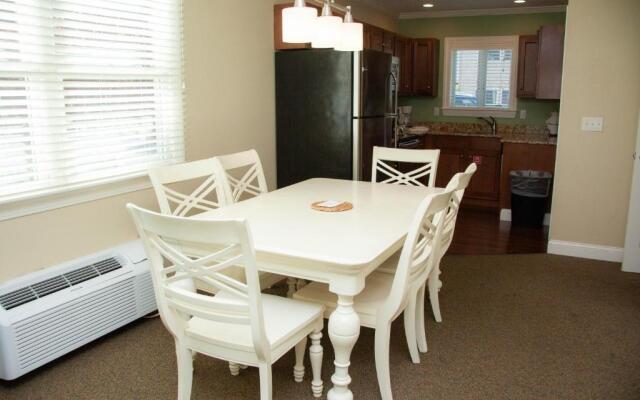 InnSeason Resorts HarborWalk