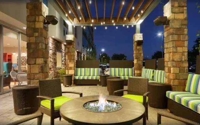 Home2 Suites by Hilton Newark Airport