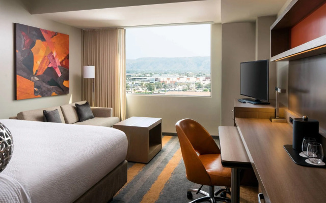 Courtyard Phoenix Downtown