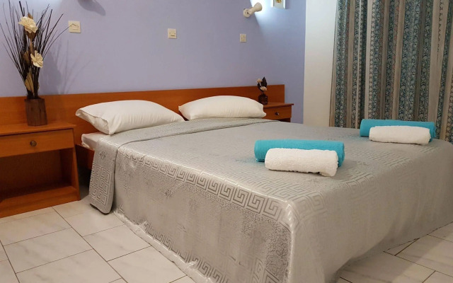 Pyrgos Hotel Apartments