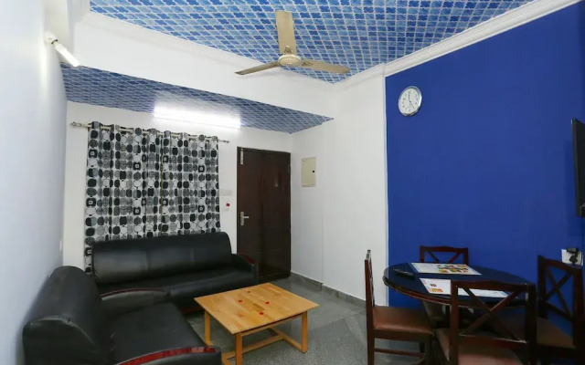 OYO Home 23654 Designer 2BHK