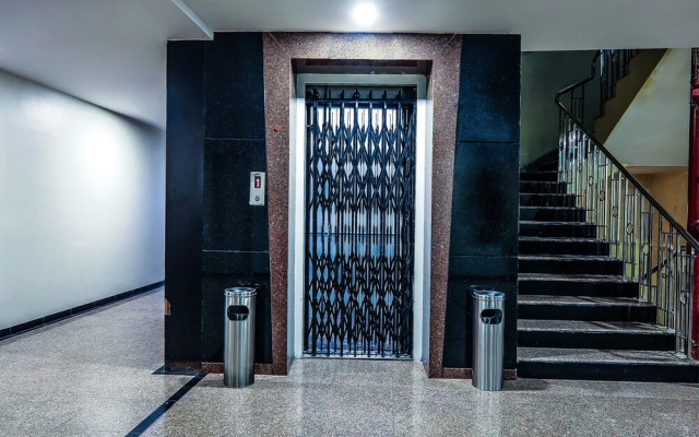 OYO 1076 Hotel Tourist Palace